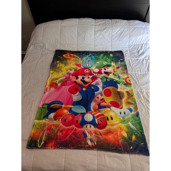 Super Mario Fleece Blanket 40"x50" Small| Mario Bros Bedding - Picture 3 of 8